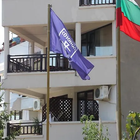 Yankov's House 2* Sozopol