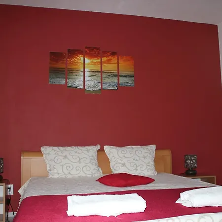 Yankov's House Affittacamere 2*