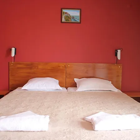 къщата на янкови 2*