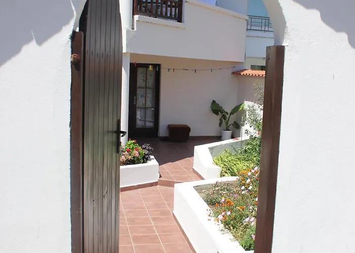 Yankov's House 2* Sozopol