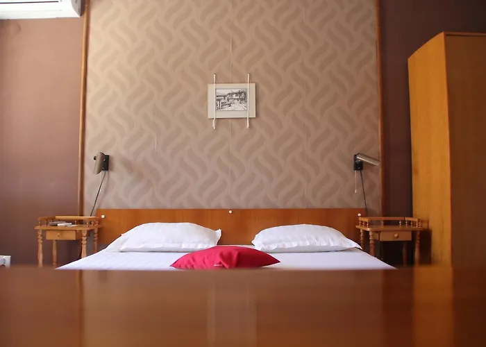 Yankov's House Gasthuis 2*