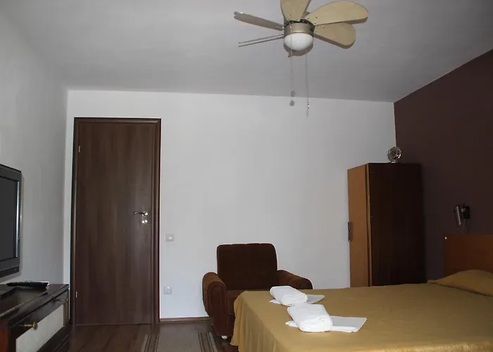 Yankov's House Gasthuis